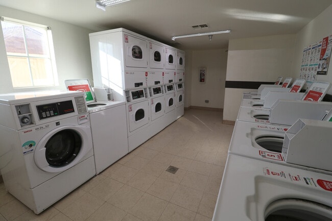 Building Photo - Desert Gardens