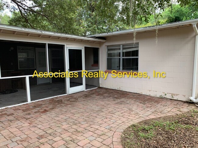 Photo - 3 Bedroom, 1 1/2 bath house available in A...