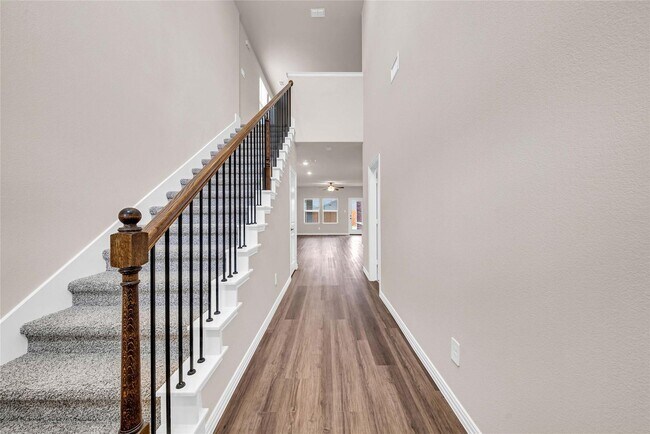 Building Photo - pacious 4-Bedroom Home in McKinney with Community Pool & Parks