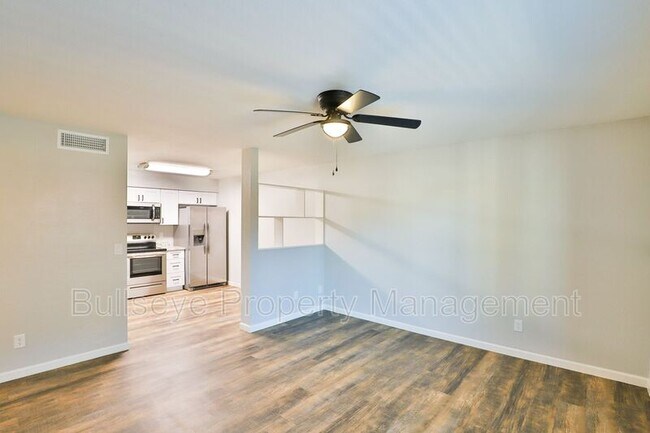 Foto del edificio - 6221 E Greenway St