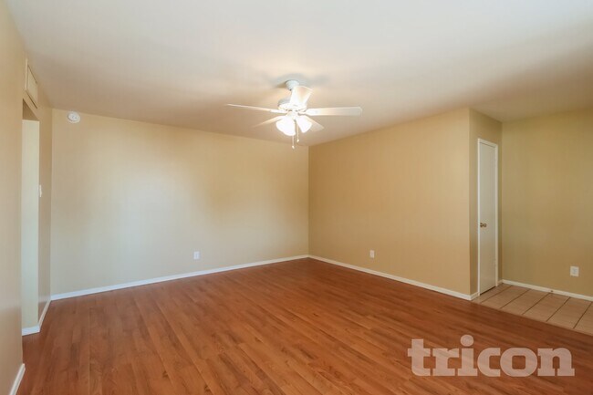 Foto del edificio - 3202 W Wood Dr