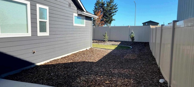 Building Photo - 3214 N Cyprus Fox Loop