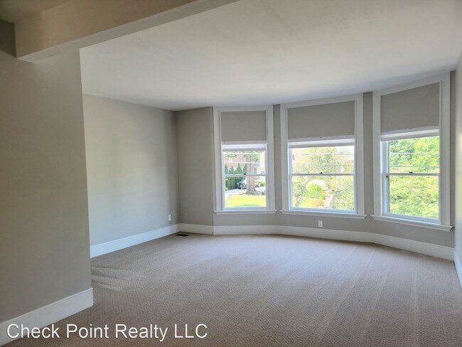 Foto del edificio - 2388 NW Kearney St