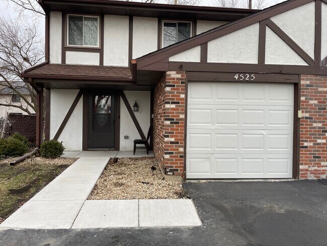 Foto del edificio - 4525 Jefferson St