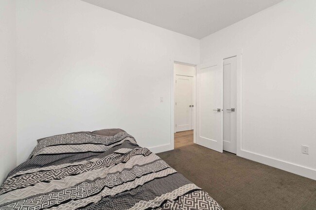 Building Photo - 63886 Beech AvenueA
