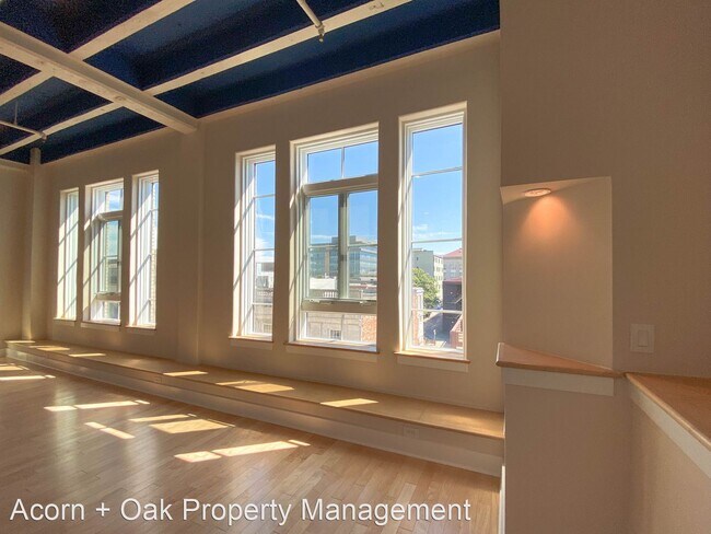 Building Photo - 2 br, 2 bath House - 103 W Main St Unit 205