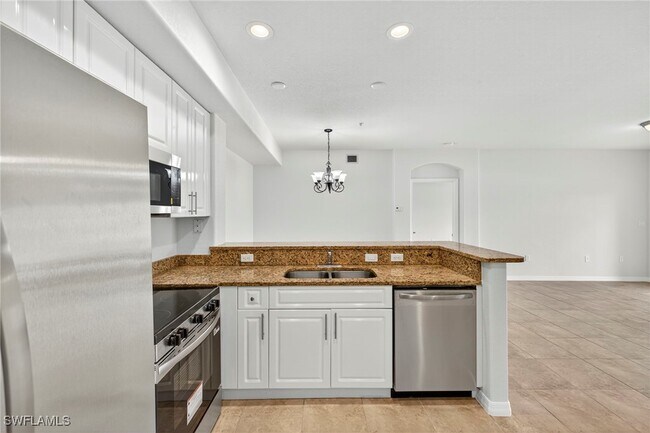 Foto del edificio - 13150 Bella Casa Cir