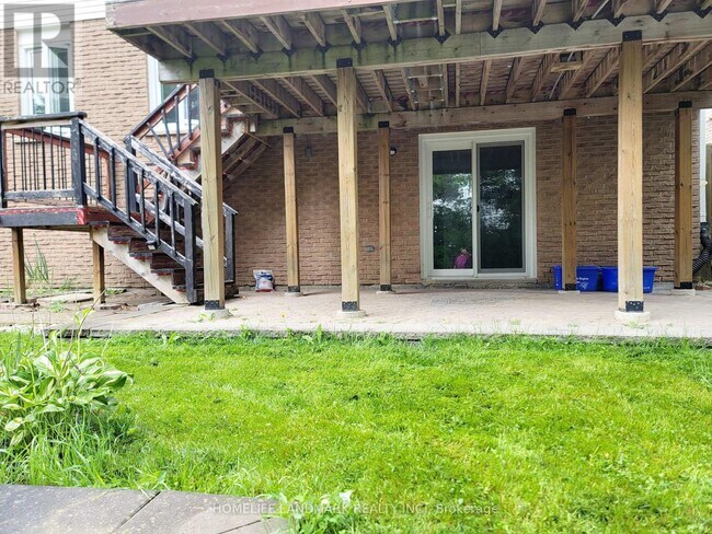 Building Photo - 16 Mansfield Crescent