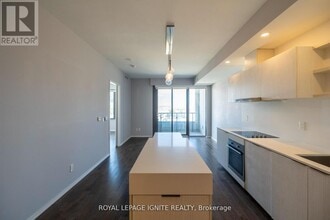 Building Photo - 12 Bonnycastle St