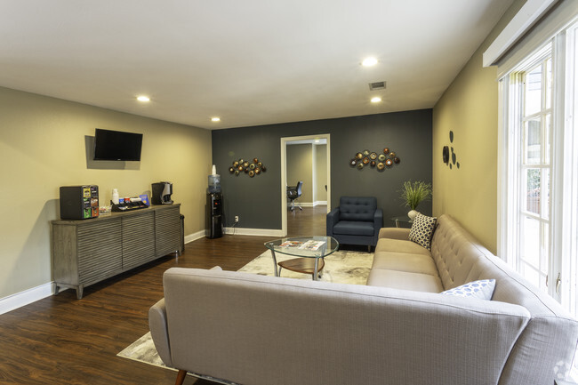Leasing Office - Santa Fe Ranch