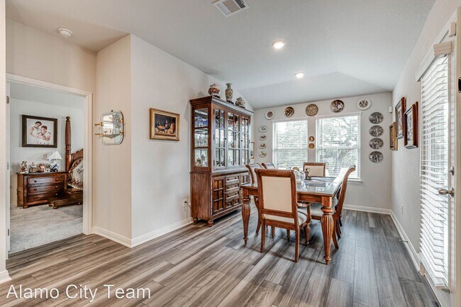 Building Photo - 3 br, 2 bath House - 10214 Daylily Cove