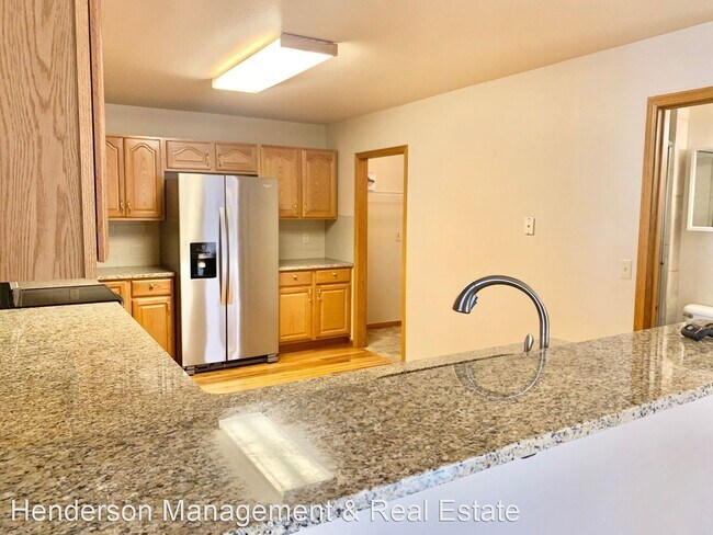Building Photo - 3 br, 2 bath House - 312 Victoria St.