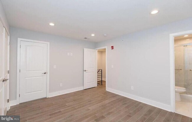 Foto del edificio - 2564 Frankford Ave