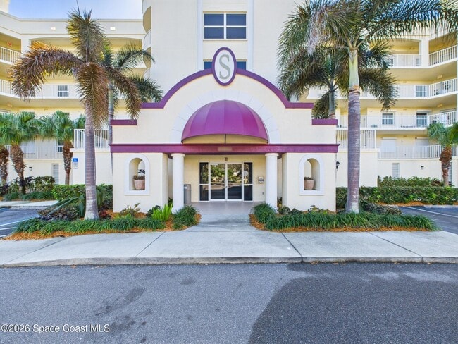 Foto del edificio - 8951 Lake Dr