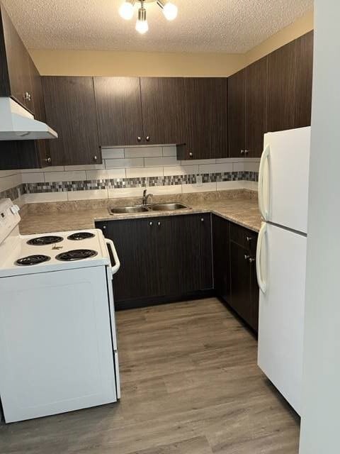 Building Photo - Unico Apartments