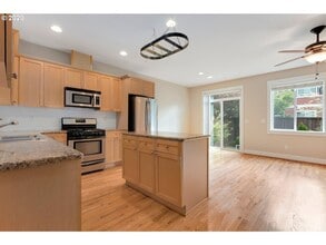 Building Photo - 11488 SW Lomax Terrace
