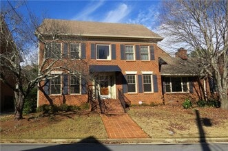 Building Photo - 3165 Henderson Walk