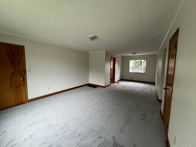 Building Photo - 2010 Harwitch Rd