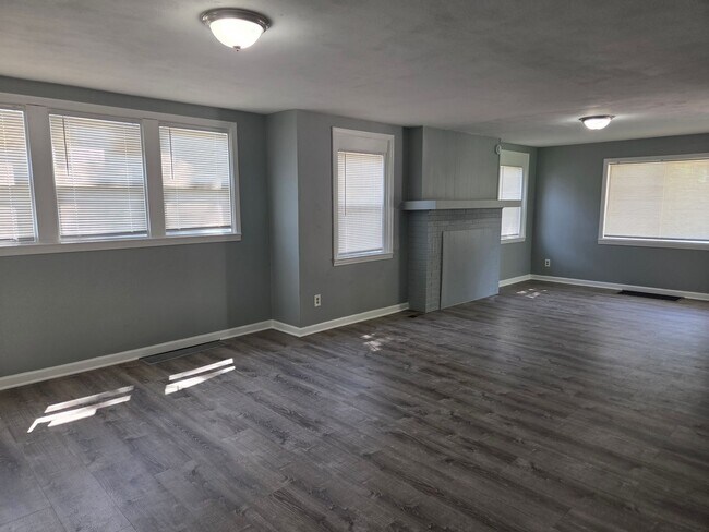 Foto del edificio - 2 Bedroom / 2 Bath with Bonus Room