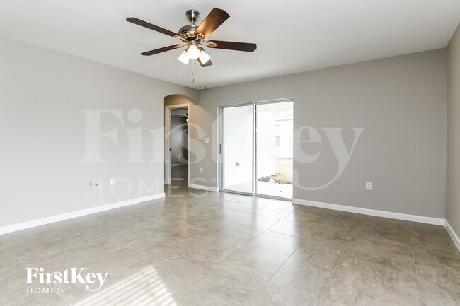 Building Photo - 662 Lindbergh Wy
