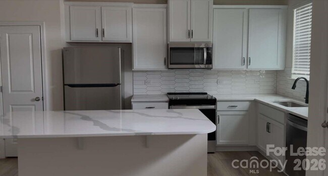 Foto del edificio - 1041 S Point Rd