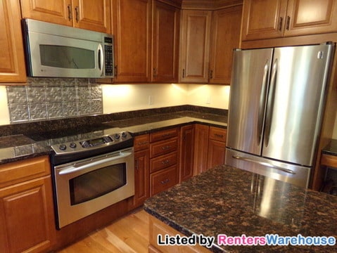 Building Photo - 505 Heinel Dr