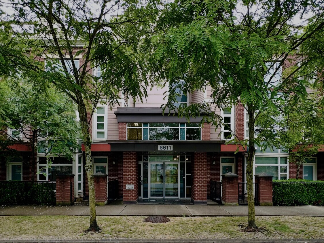 Photo principale - 6611 Eckersley Rd