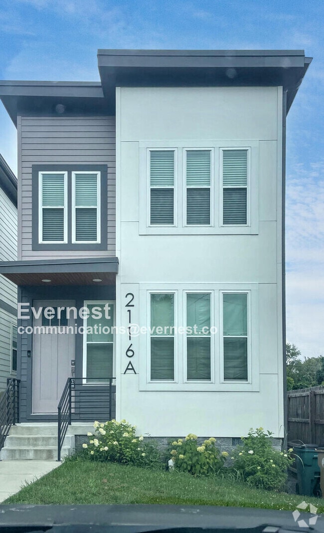 Building Photo - 2116A Courtney Avenue