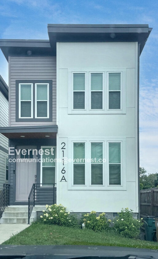 Photo - Spacious Home with Fenced Yard and Modern Conveniences. Available Now!