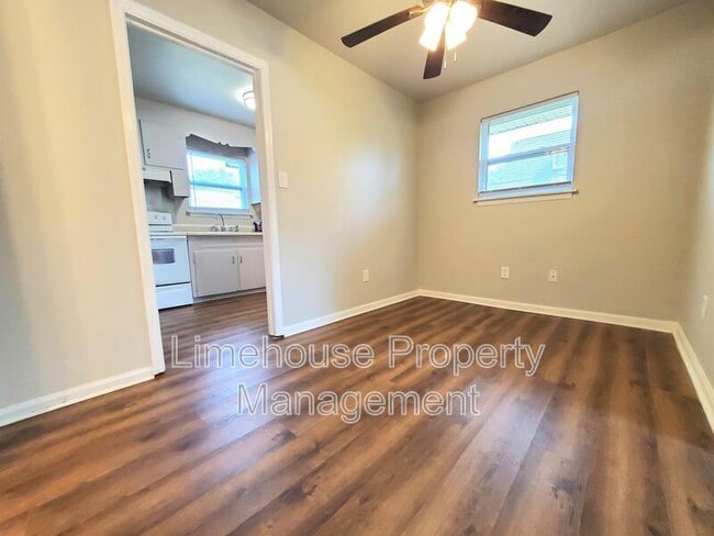 Foto del edificio - 119 Bob Ln