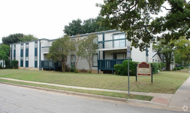 Foto del edificio - La Hacienda Apartments