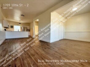 Building Photo - 1709 10th St
