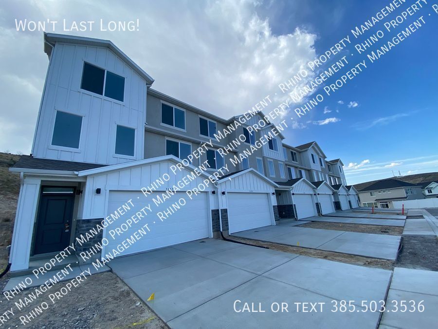 Foto principal - 3 Bedroom/2.5 Bathroom Townhome in Eagle M...