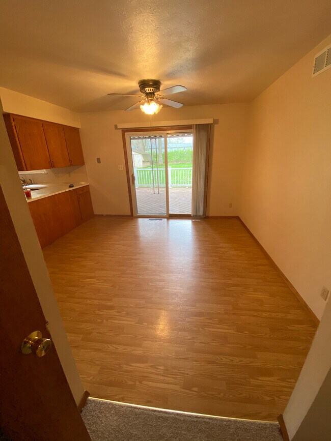 Building Photo - 140 Strecker Dr