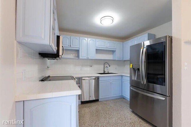 Building Photo - 3 br, 2 bath House - 3414 Poinsettia Ave