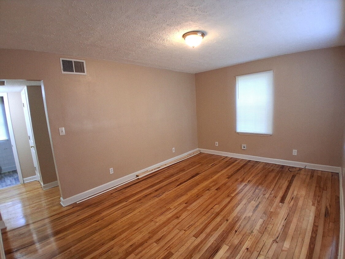 Building Photo - 2518 Greenfield Ln