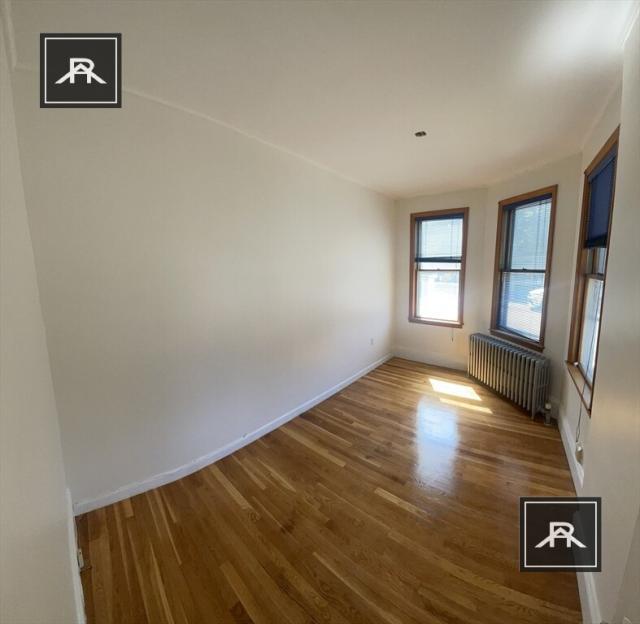 Building Photo - 3 bedroom in Brookline MA 02445