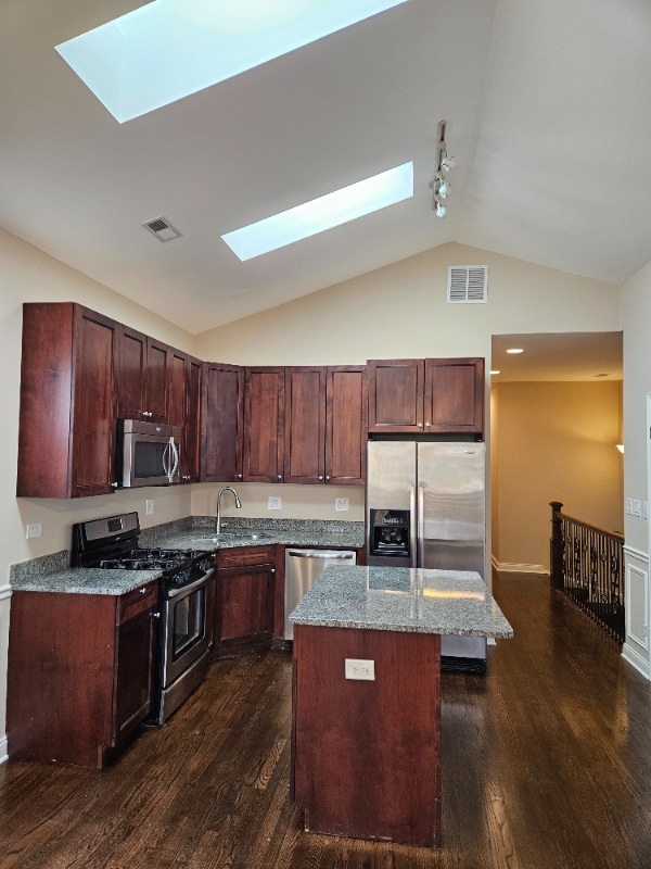 Foto del edificio - 6330 S Ingleside Ave