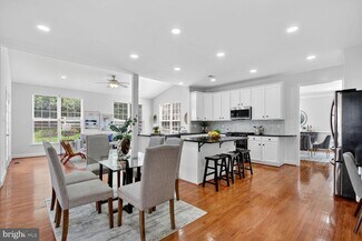 Building Photo - 14040 Natia Manor Dr