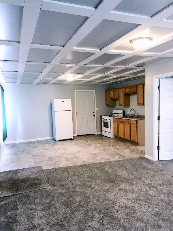 8800 S SalemWarren Rd, Canfield, OH 44406 Apartment for Rent in