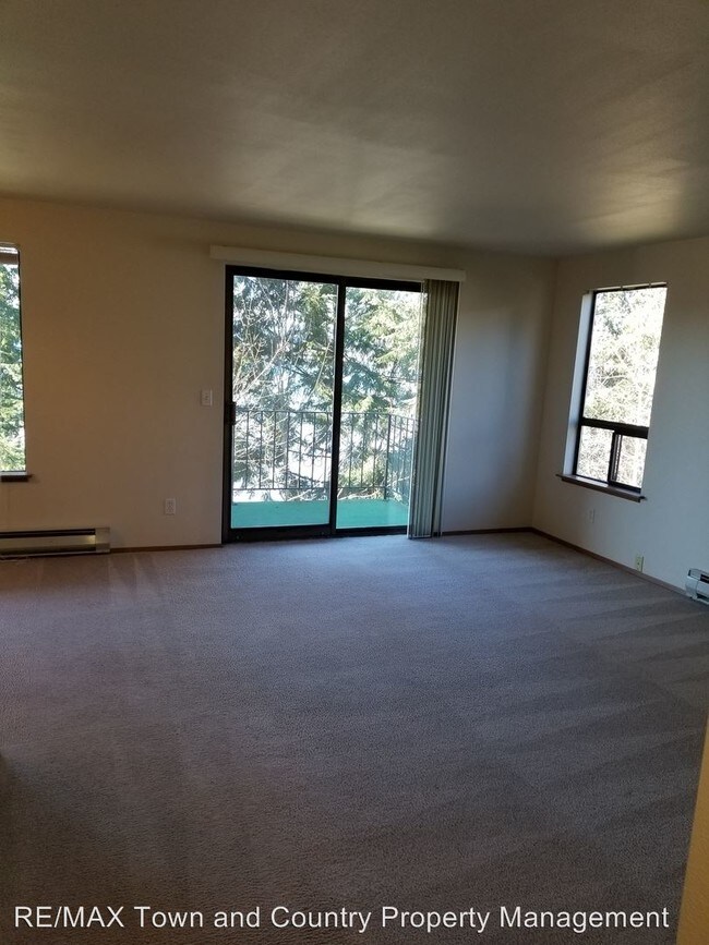 Foto del edificio - 214-220 Farragut Ave