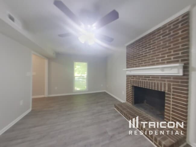 Building Photo - 4326 Hazlitt Ct