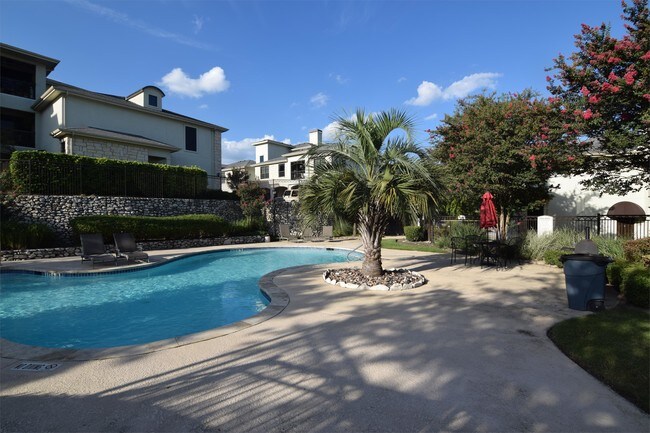 Foto del edificio - 7701 Rialto Blvd
