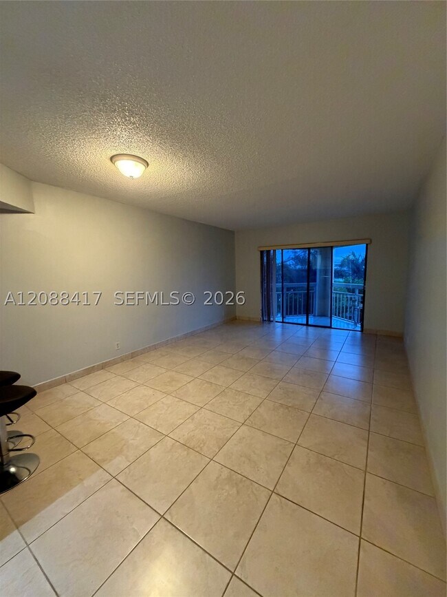 Building Photo - 8290 Lake Dr