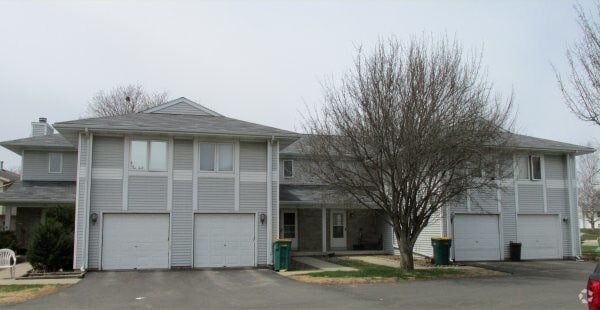Building Photo - 741 Aspen Ave