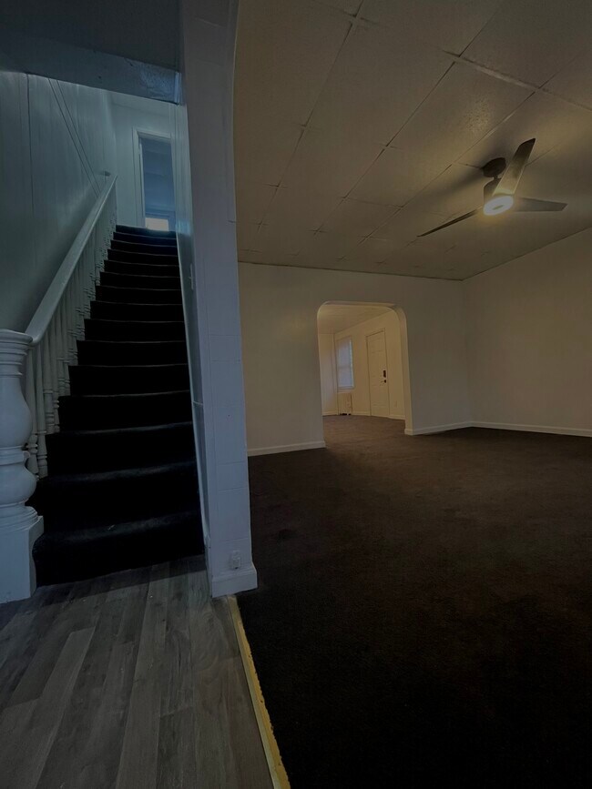 Foto del edificio - 1728 Ash St