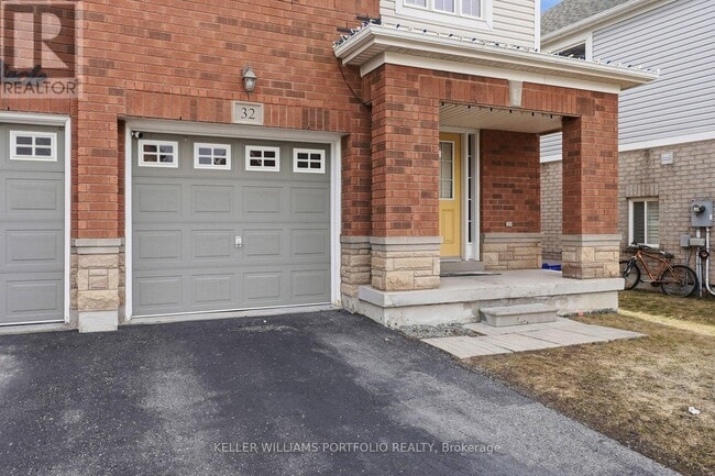 Building Photo - 32 Warnford Cir