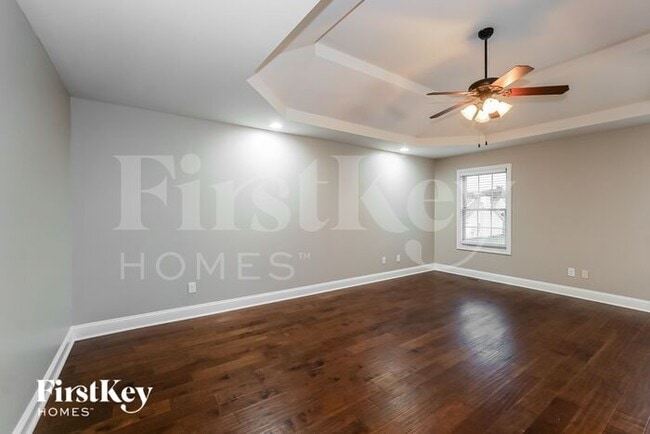 Building Photo - 3756 Silver Fox Ln