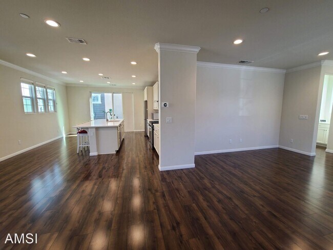 Building Photo - 3 br, 2.5 bath House - 2622 Admiral Cir
