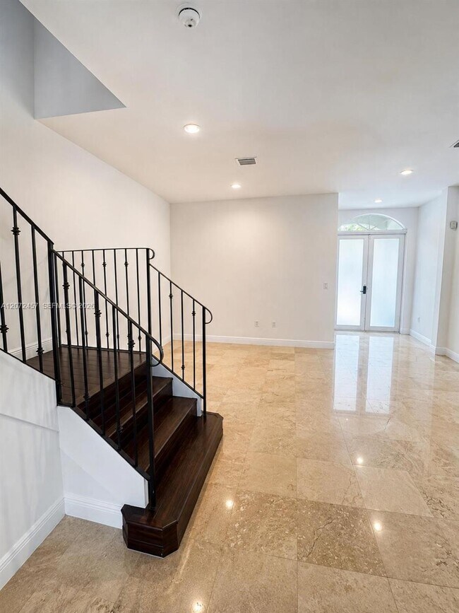 Foto del edificio - 2286 SW 16th Ct